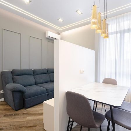Petrovdom Ж38 In Luxury Apartments At 68 Zhylyanska Street,38 Perlyna เคียฟ ภายนอก รูปภาพ