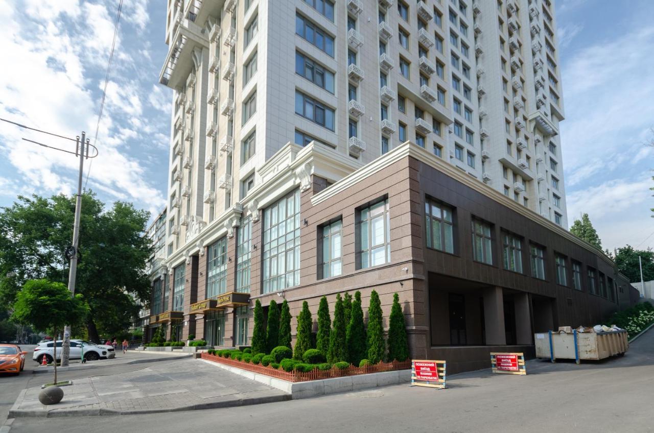 Petrovdom Ж38 In Luxury Apartments At 68 Zhylyanska Street,38 Perlyna เคียฟ ภายนอก รูปภาพ