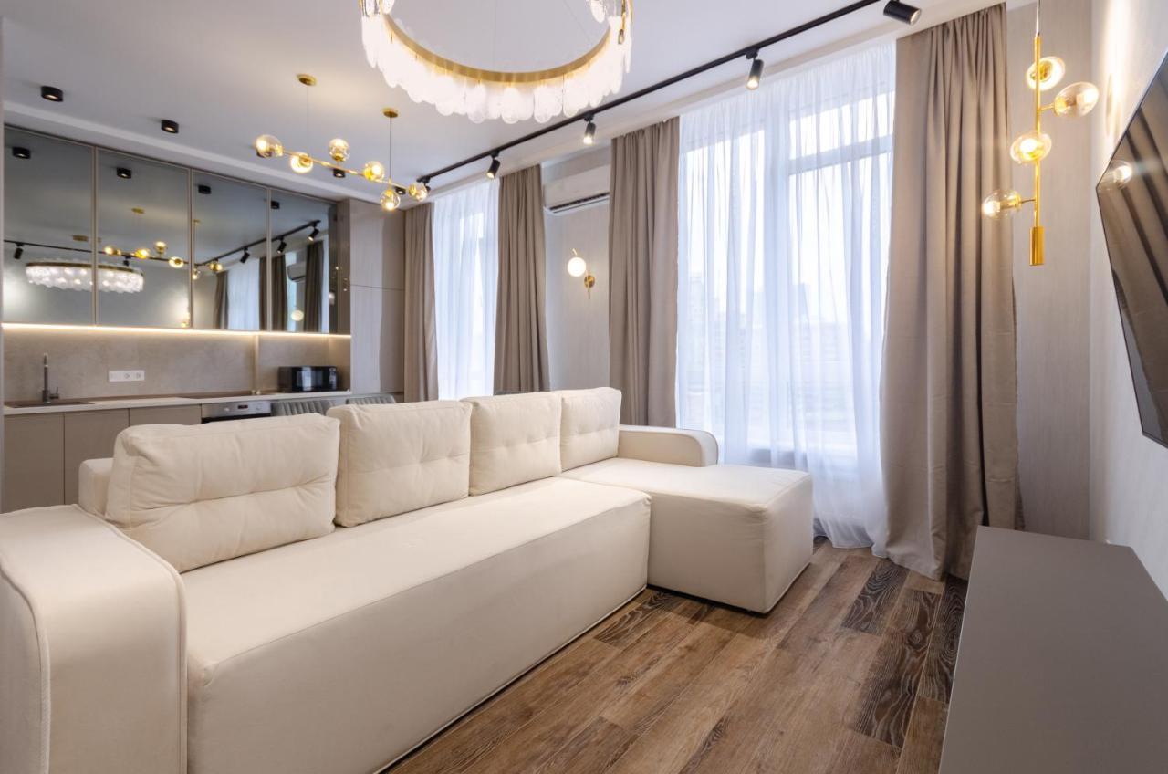 Petrovdom Ж38 In Luxury Apartments At 68 Zhylyanska Street,38 Perlyna เคียฟ ภายนอก รูปภาพ