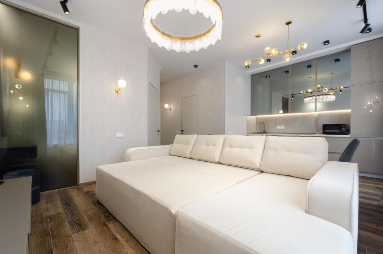 Petrovdom Ж38 In Luxury Apartments At 68 Zhylyanska Street,38 Perlyna เคียฟ ภายนอก รูปภาพ