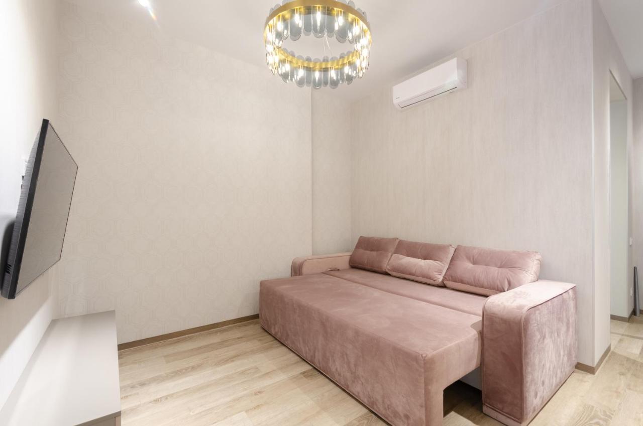 Petrovdom Ж38 In Luxury Apartments At 68 Zhylyanska Street,38 Perlyna เคียฟ ภายนอก รูปภาพ