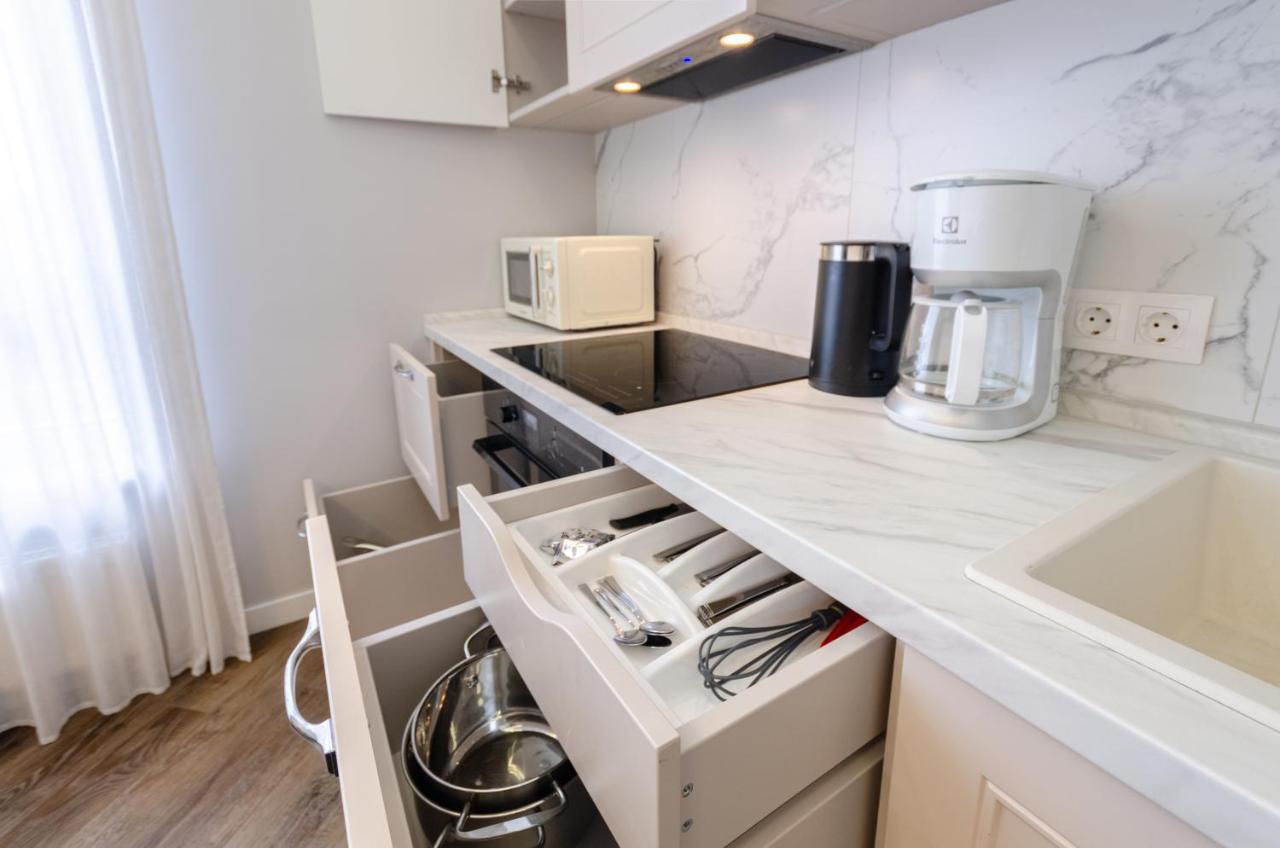 Petrovdom Ж38 In Luxury Apartments At 68 Zhylyanska Street,38 Perlyna เคียฟ ภายนอก รูปภาพ