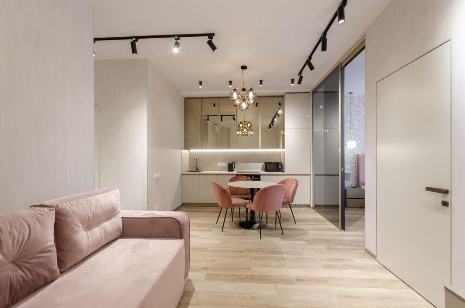 Petrovdom Ж38 In Luxury Apartments At 68 Zhylyanska Street,38 Perlyna เคียฟ ภายนอก รูปภาพ